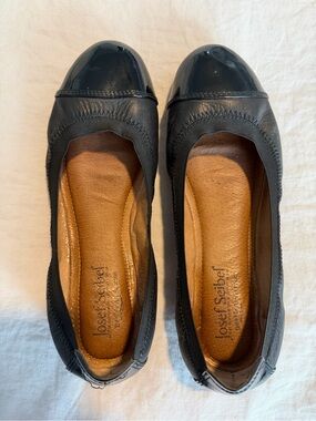 Josef Seibel Black Leather Ballet Flats 38 7